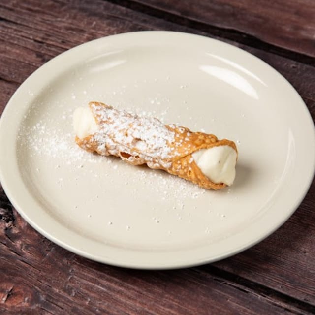 Cannoli.